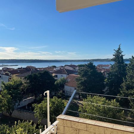 Ferienwohnung App Robi Novigrad Istria Exterior foto